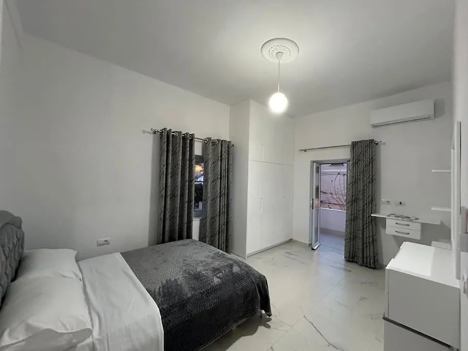 Todi'S Apartment Sarande