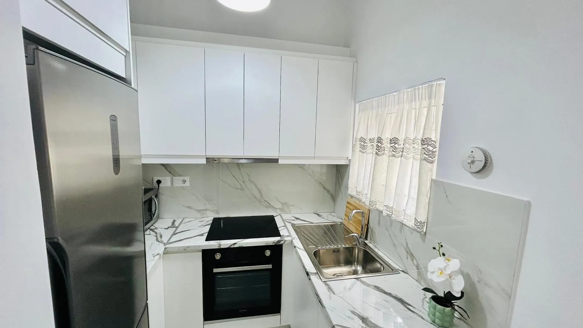 Todi'S Apartment Sarande Albania